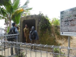 Peninjauan Bunker Ladang di jalan Pulau Halmahera (belakang Kantor Kesbangpol), Kampung Satu