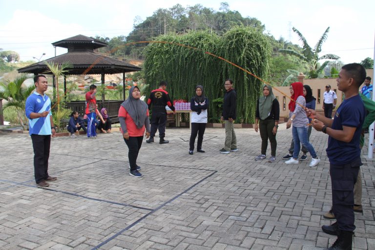 Pekan Kebudayaan Nasional 'Aktivasi Permainan Tradisional' Balai - Permainan Tradisional Dari Kalimantan Timur