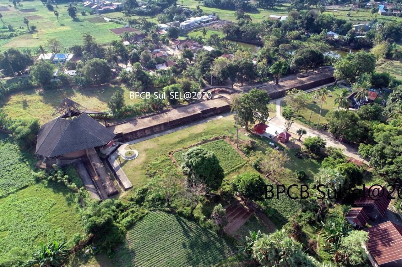 You are currently viewing Kajian Pengembangan Situs Benteng Somba Opu