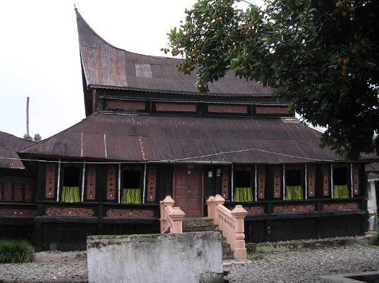 Rumah Gadang Baanjuang Tanjung Raya, Agam