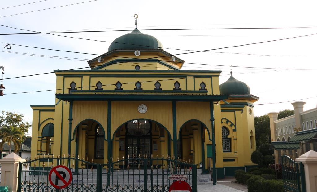 Masjid Syahabuddin dikenal juga dengan nama Masjid Raya Siak Sri Indrapura