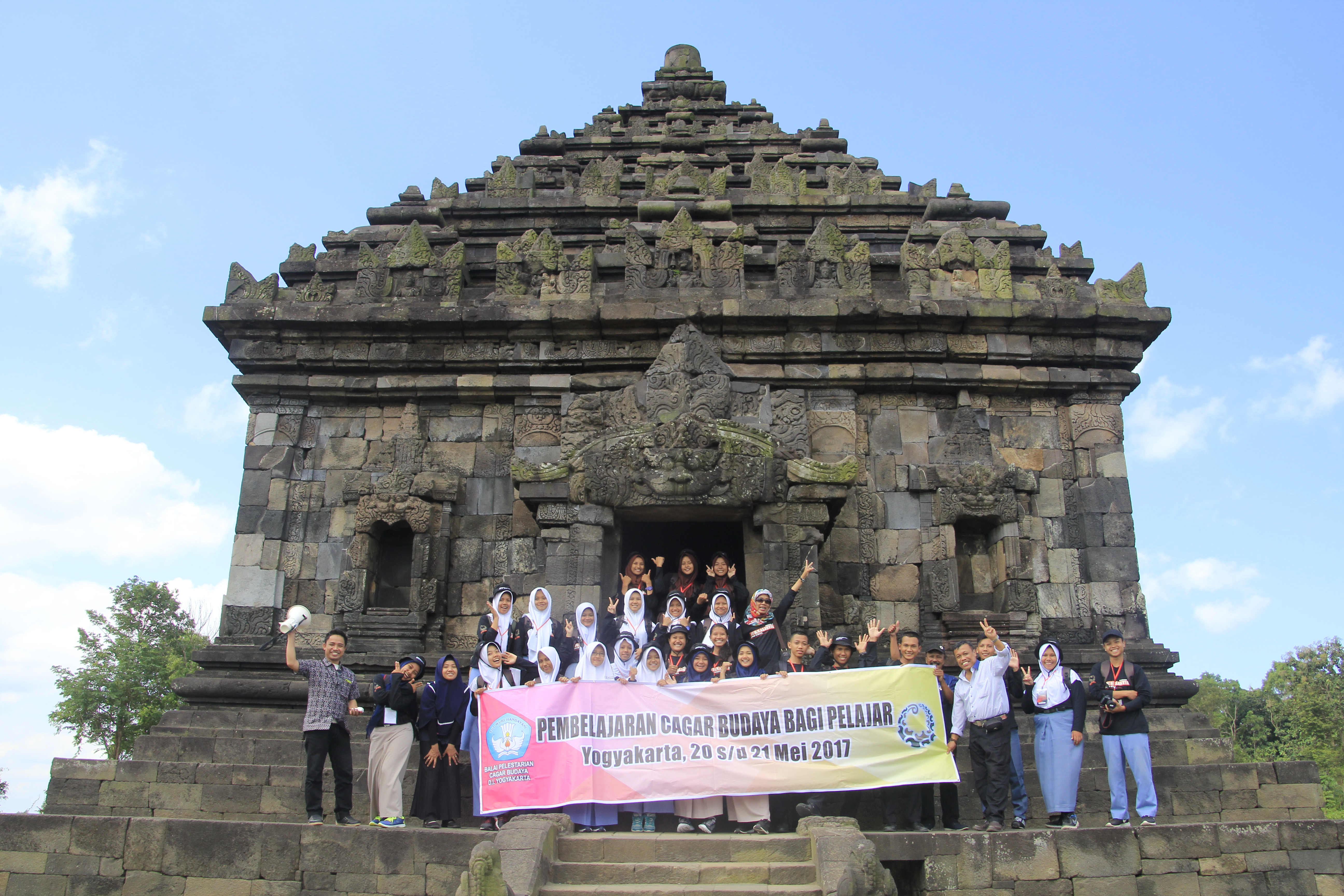 Read more about the article Pembelajaran Jurnalistik Cagar Budaya Pelajar  di Gunung Kidul DI Yogyakarta