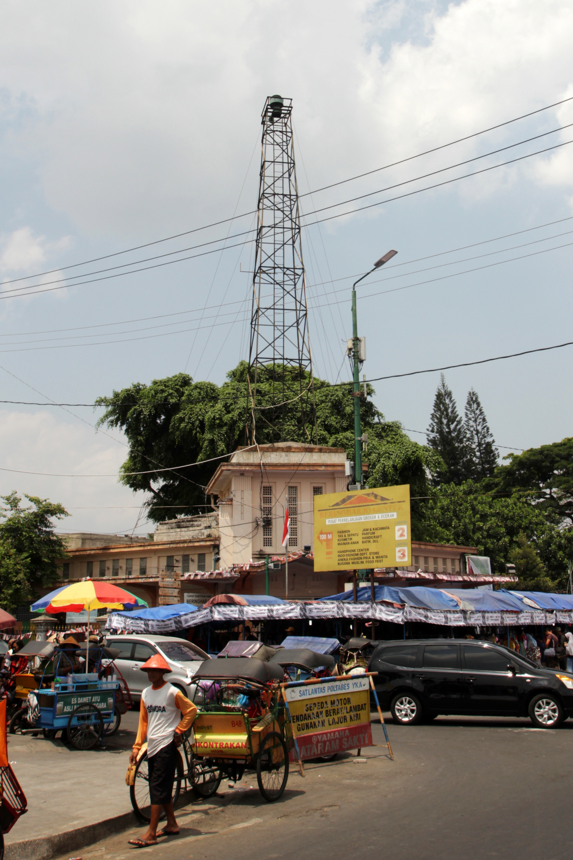 Read more about the article Menara Sirine (Gaok Pasar Gedhe Beringharja)