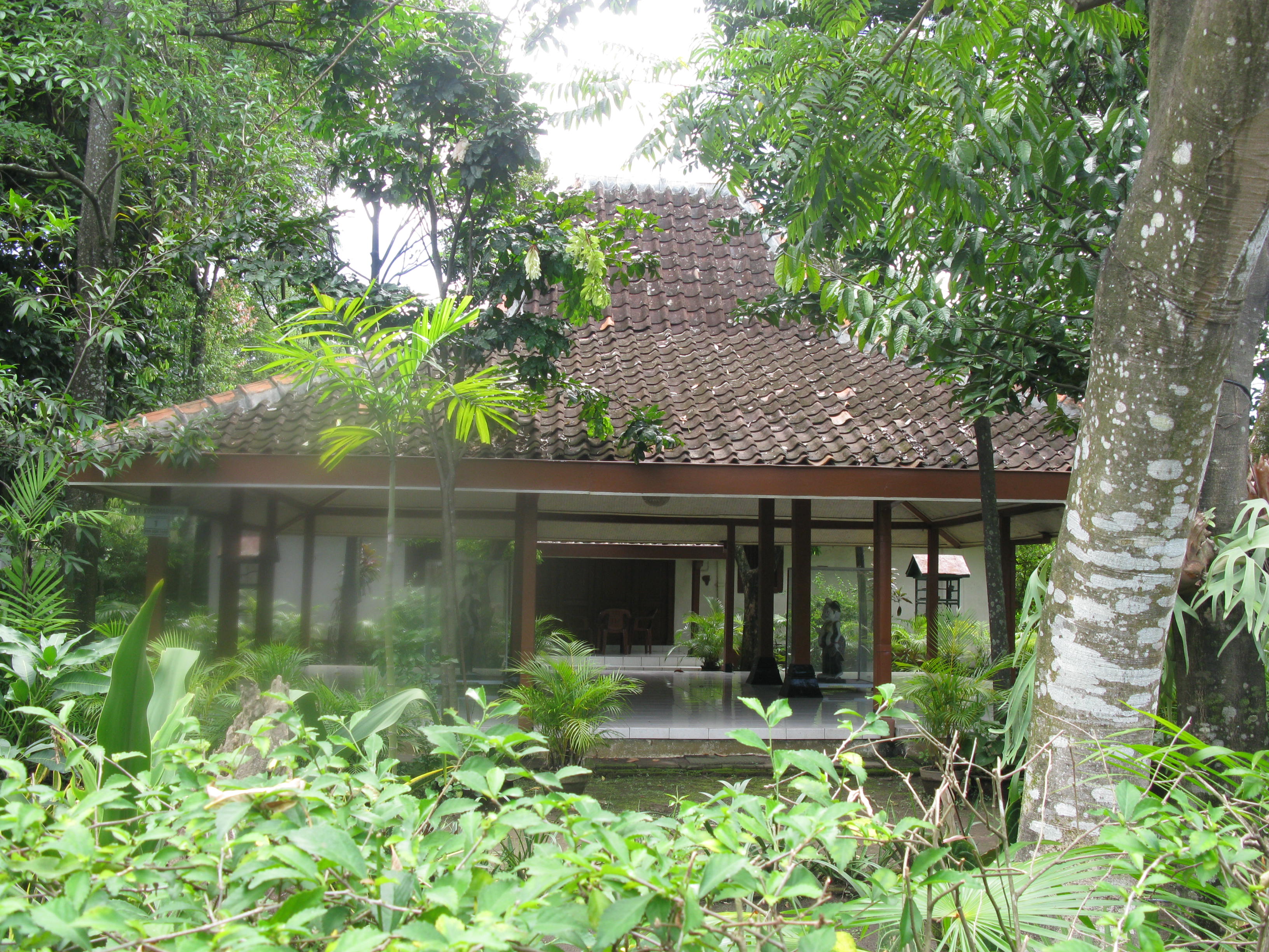 Read more about the article Rumah Tradisional KRT Kusumabudaya