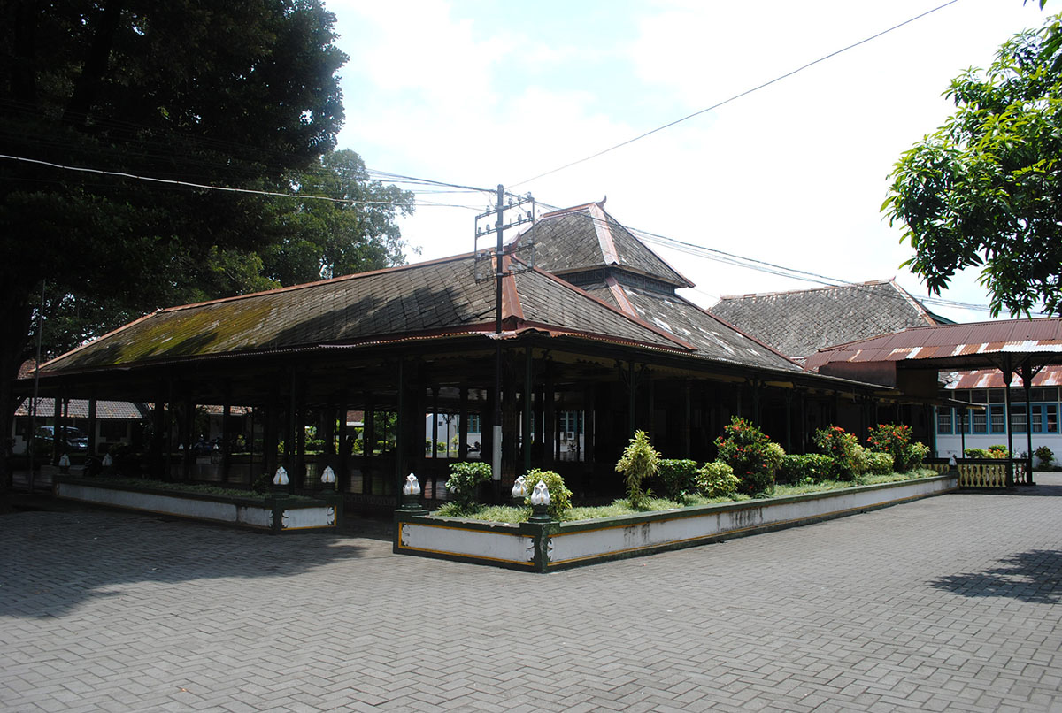 Read more about the article Dalem Mangkubumen Yogyakarta