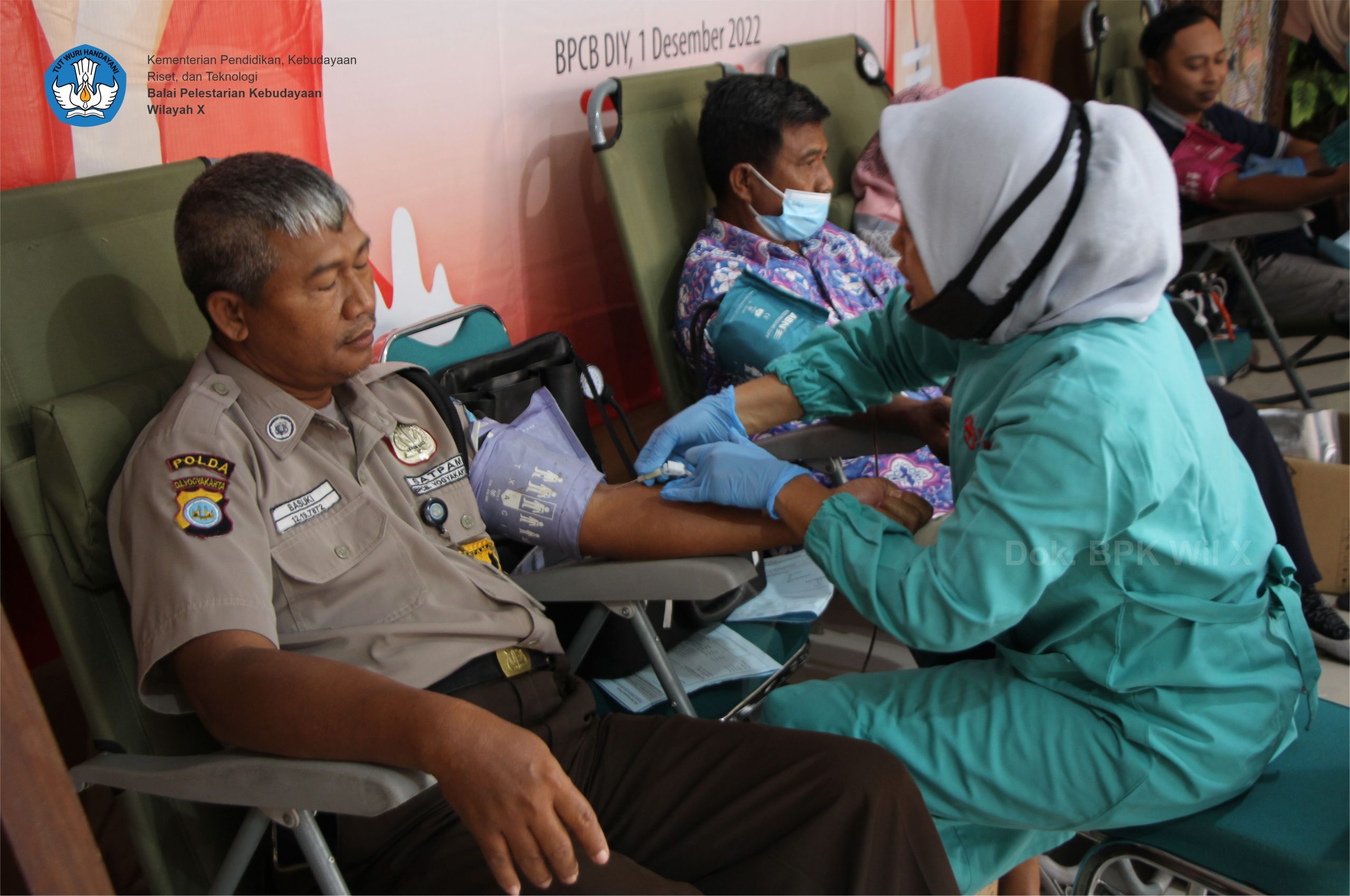 Read more about the article Peringati HUT KORPRI Ke-51, BPCB DIY Adakan Aksi Donor Darah