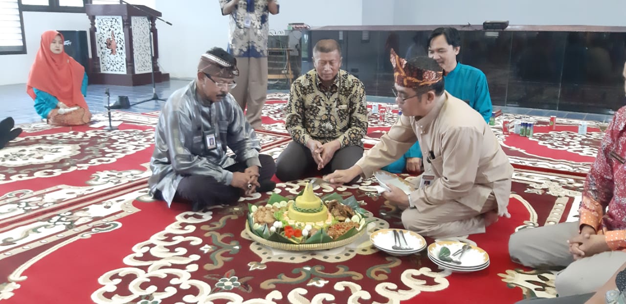 Nasi Tumpeng Hari Purbakala 106