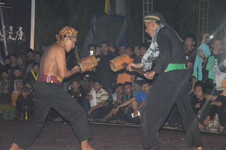 Read more about the article Debus, Seni Pertunjukan Tradisional Kota Cilegon