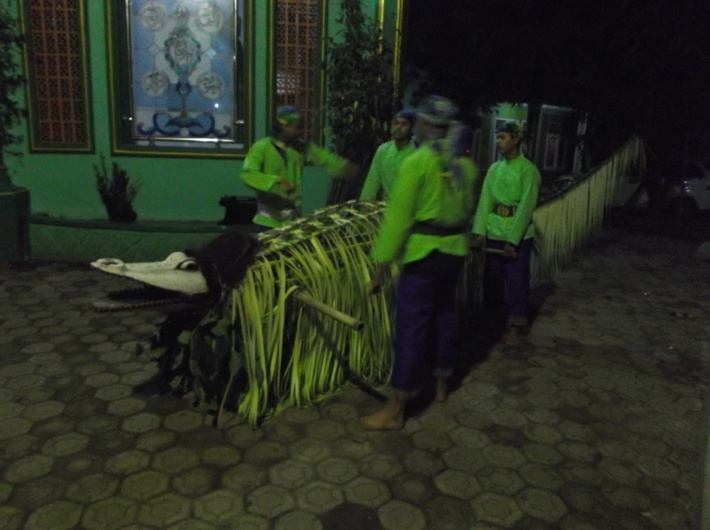 Read more about the article Tradisi Buaya Putih Dari Kecamatan Padarincang, Kabupaten Serang