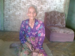 Read more about the article Peranan Pengobat Tradisional di Desa Giri Jaya Sukabumi