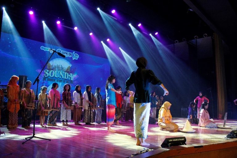 Read more about the article Festival Angklung Balai Pelestarian Kebudayaan (BPK) wilayah IX Jawa Barat tahun 2023
