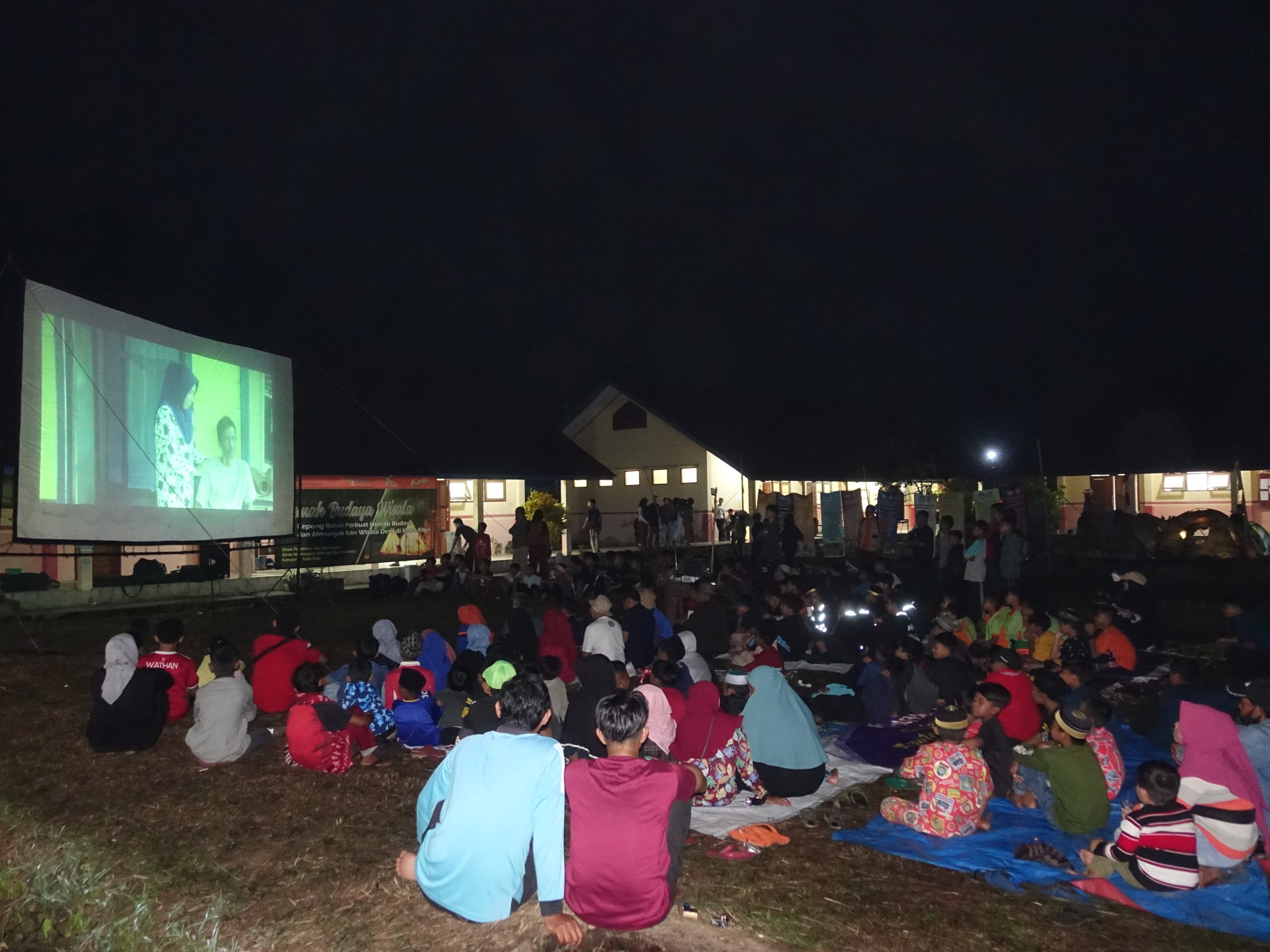 You are currently viewing Negeri di Tengah Laut : Kegiatan Pemutaran Film Bioling BPNB Prov. Kalbar Dalam Rangka