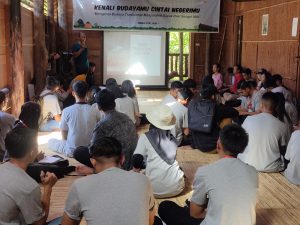 Read more about the article Observasi dan Pengenalan Objek Pemajuan Kebudayaan Suku Dayak Iban Sungai Utik, Kab. Kapuas Hulu  