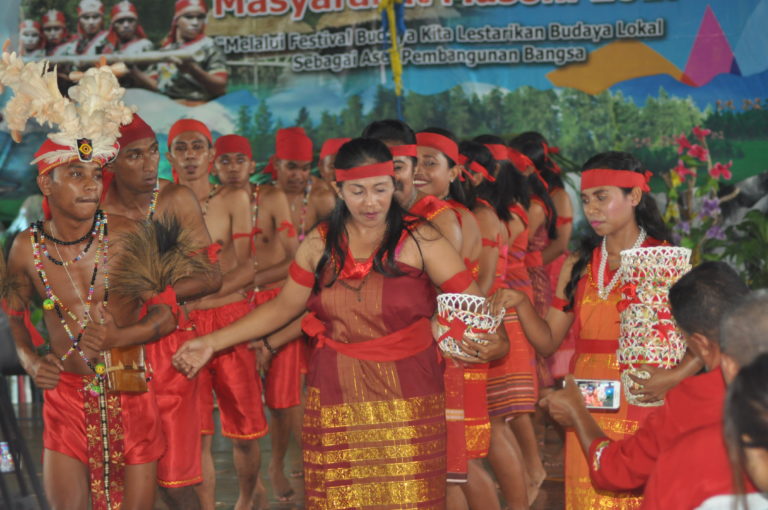 Festival Budaya Masyarakat Masohi 2017 Budaya Lokal Aset Bangsa