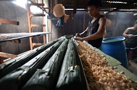 You are currently viewing Aspek Sosial Budaya dan Efektifitas Kerja Pada Industri Pembuatan Tempe Tahu di Desa Bontosunggu Kabupaten Gowa