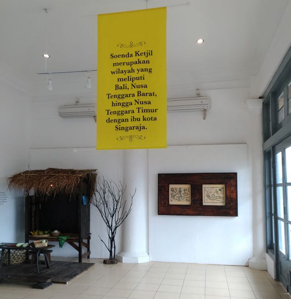 Tata pamer Museum Soenda Ketjil yang menggambarkan suasana tempo dulu.