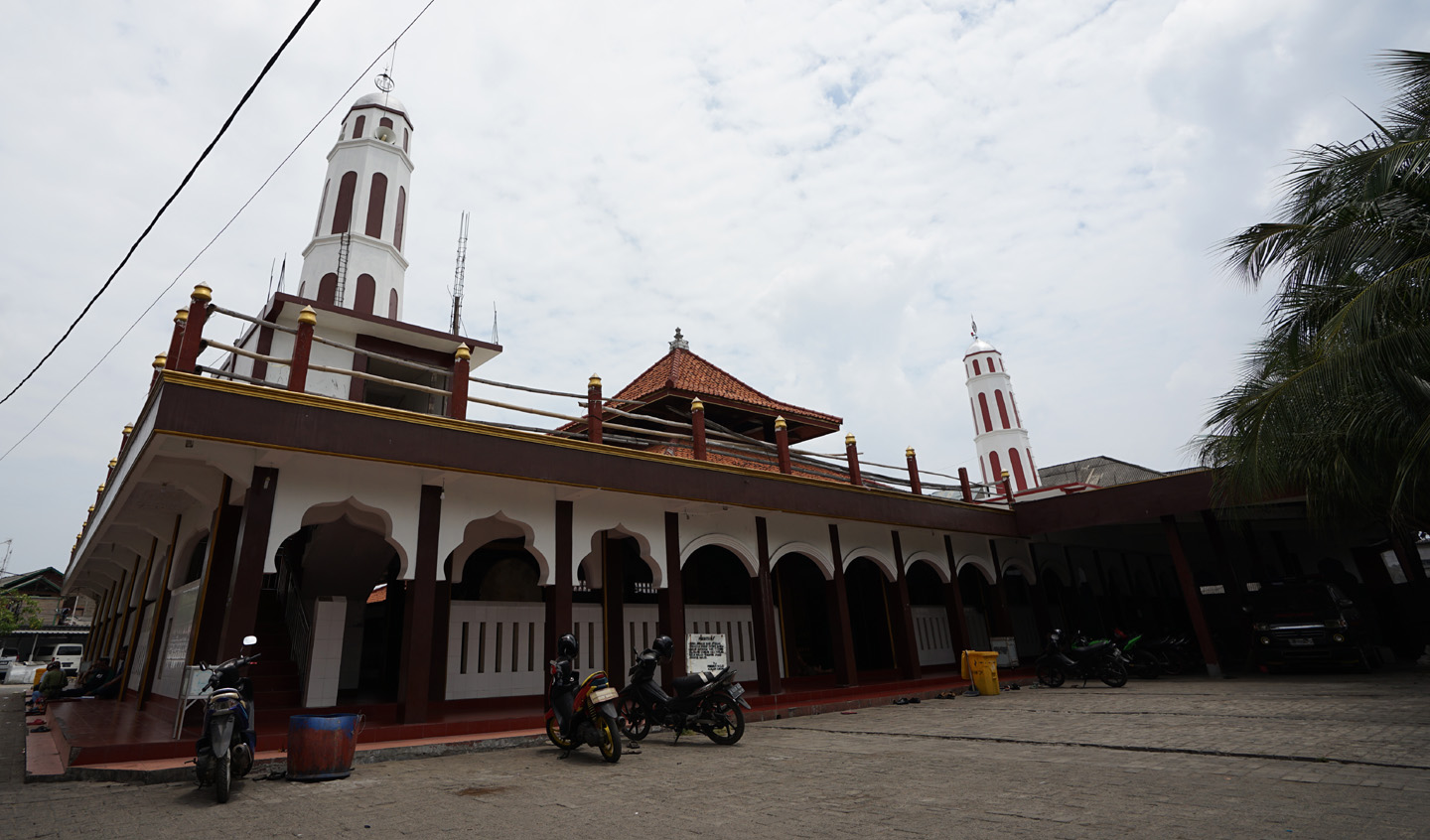 Hasil gambar untuk masjid cilincing"