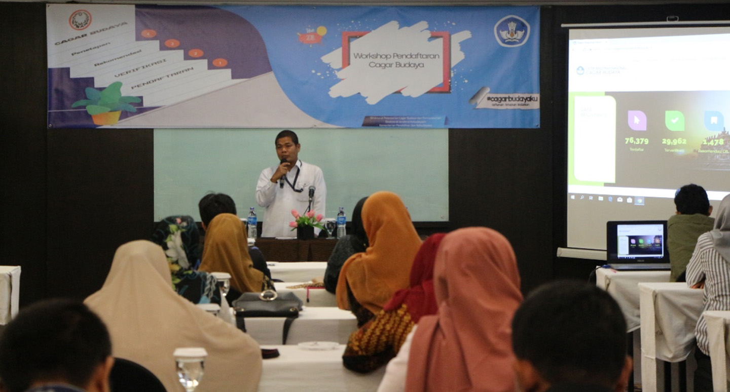 Nurmatias, Kepala Balai Pelestarian Cagar Budaya Sumatera Barat, hadir dalam pembukaan Workshop Pendaftaran Cagar Budaya Online.