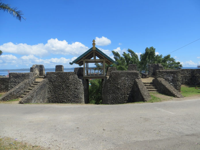Benteng Wolio di Bau Bau, Sulawesi Tenggara benteng terluas di Dunia.