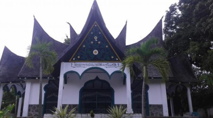 Makam Imam Bonjol-Minahasa. Sumber: cagarbudaya.kemdikbud.go.id