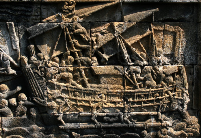 Relief Perahu Besar di Candi Borobudur (Sumber: Ery Sudewo)