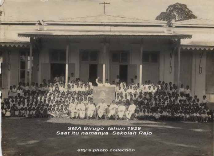 Sekolah Rajo pada 1929.