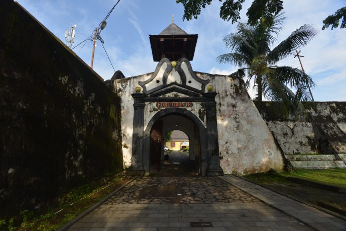 Pintu Masuk Benteng Oranje, Ternate