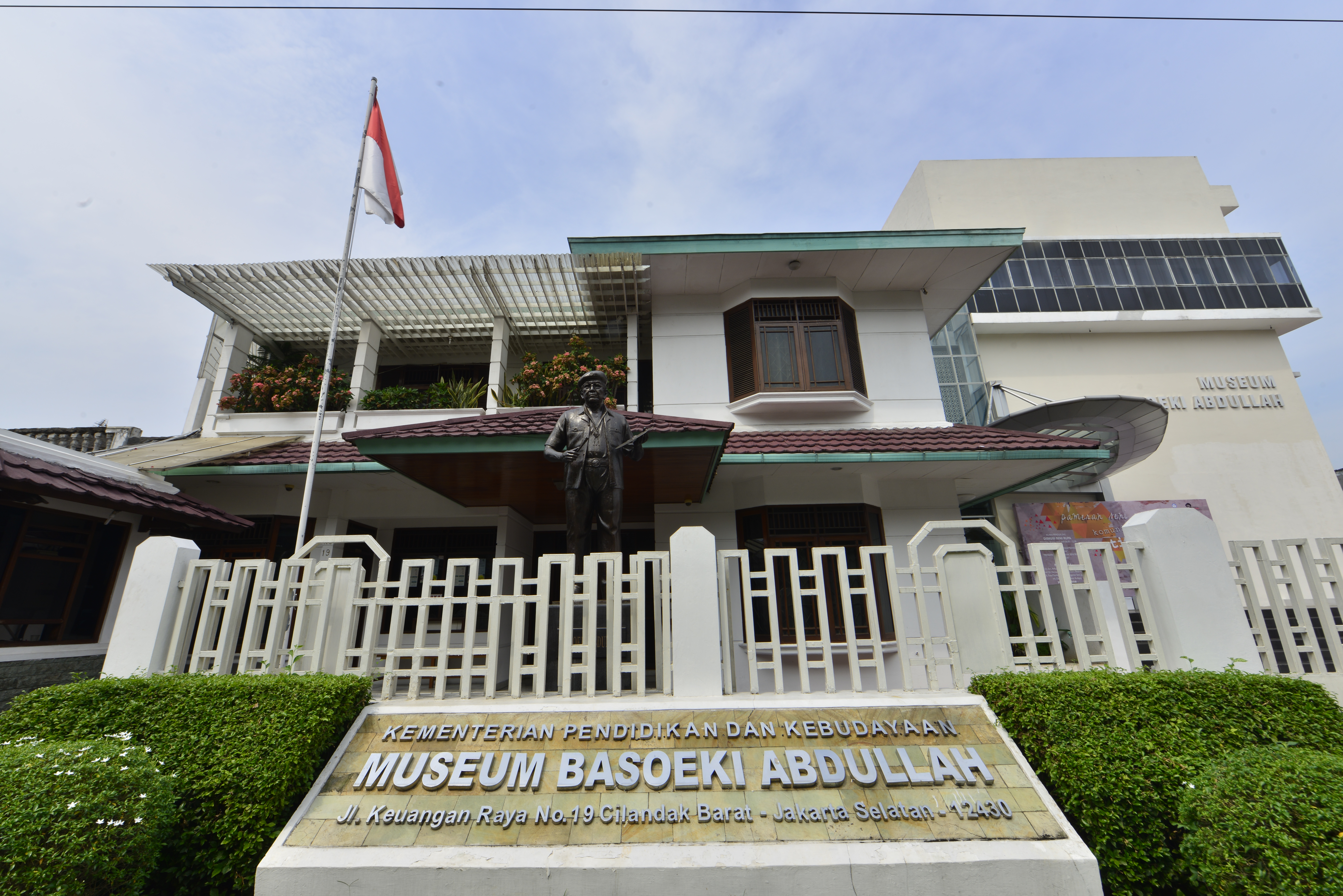 You are currently viewing Peran Museum Dalam Perkembangan Seni Rupa Indonesia