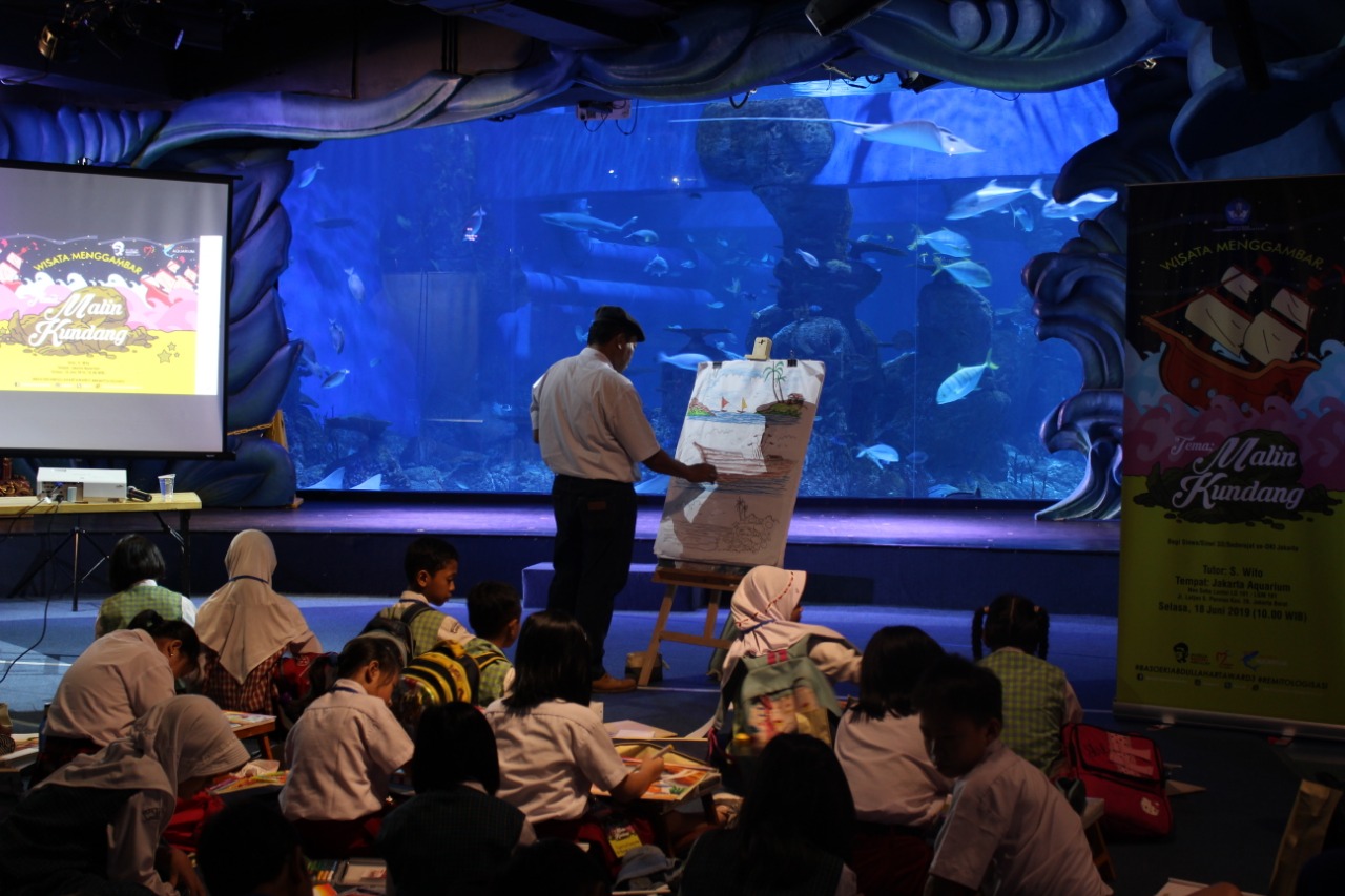 You are currently viewing Berwisata Sambil Menggambar Di Akuarium Jakarta