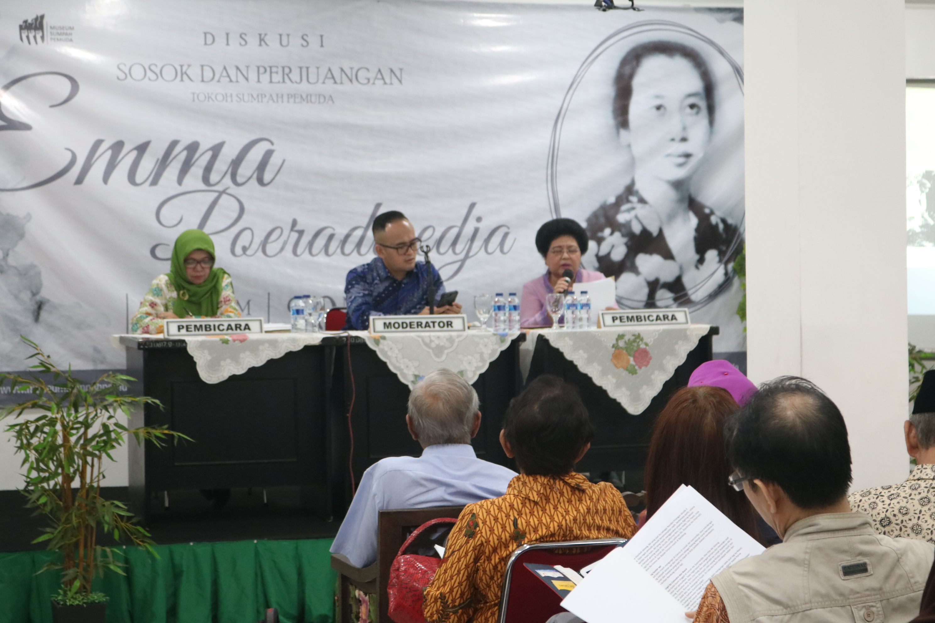 Read more about the article Diskusi Sosok dan Perjuangan Tokoh Sumpah Pemuda Emma Poeradiredja