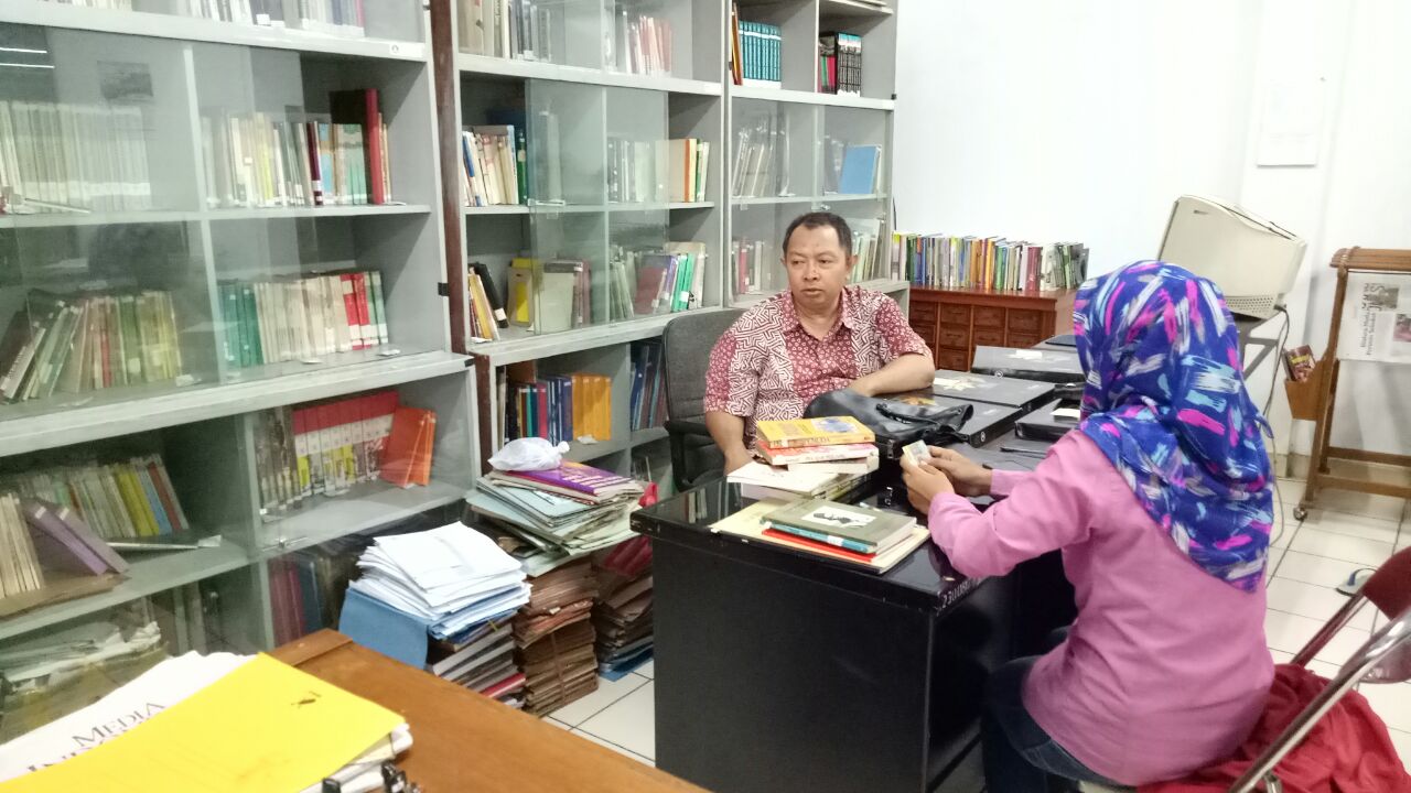 You are currently viewing Mahasiswa Ilmu Sejarah UM Melakukan Penelitian di Museum Sumpah Pemuda