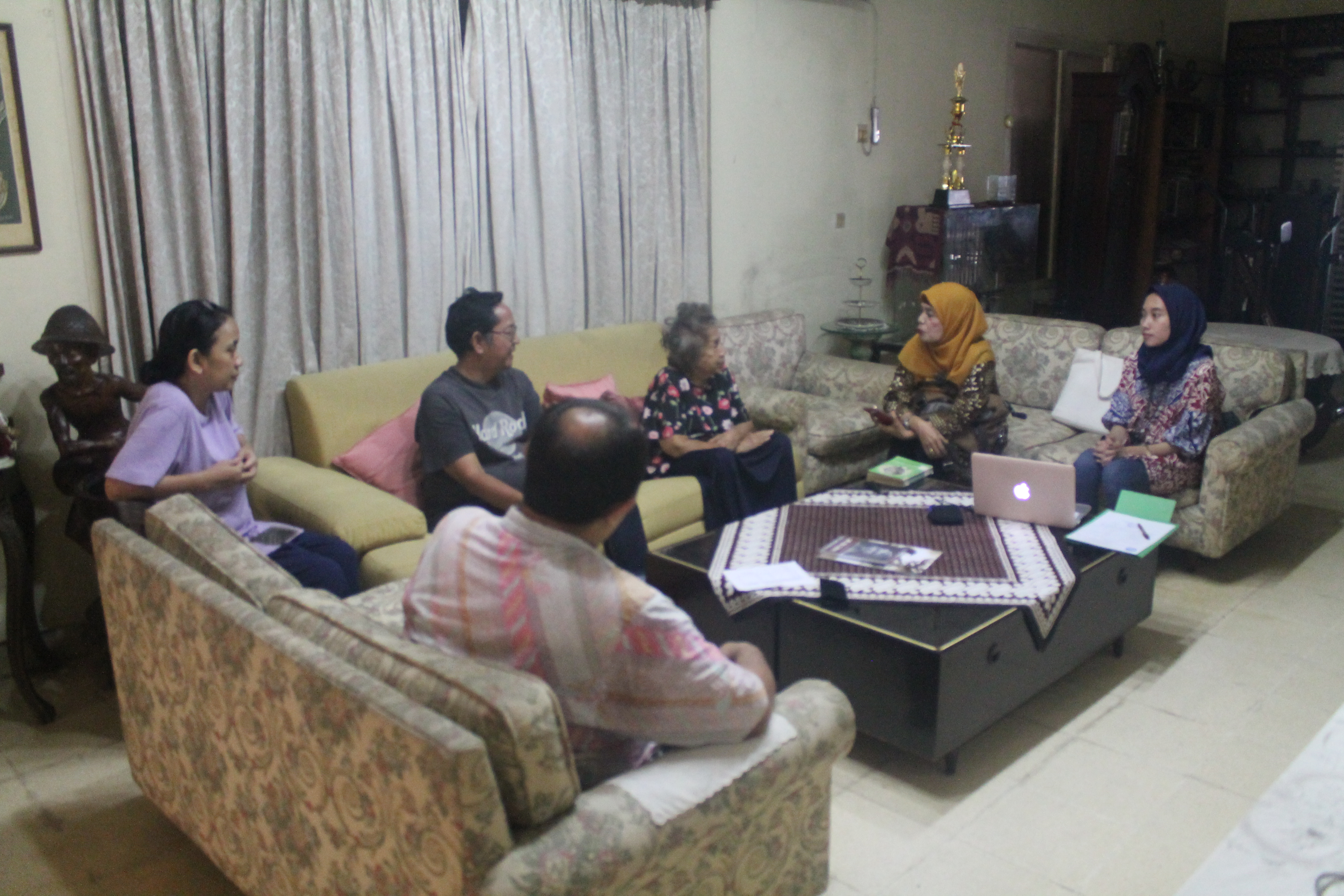 Read more about the article Pengumpulan Data Museum Sumpah Pemuda, Bersama Keluarga Bahder Djohan.