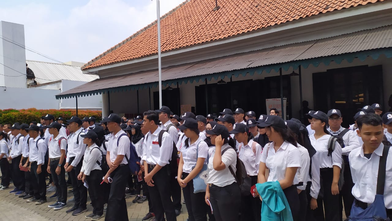 Read more about the article Mahasiswa Baru Universitas Bung Karno mengunjungi Museum Sumpah Pemuda