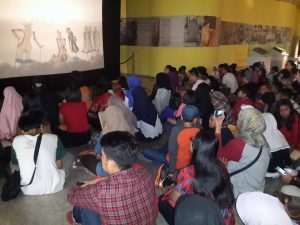 Read more about the article Kisah Emporium Makassar dalam Balutan Wayang Tavip
