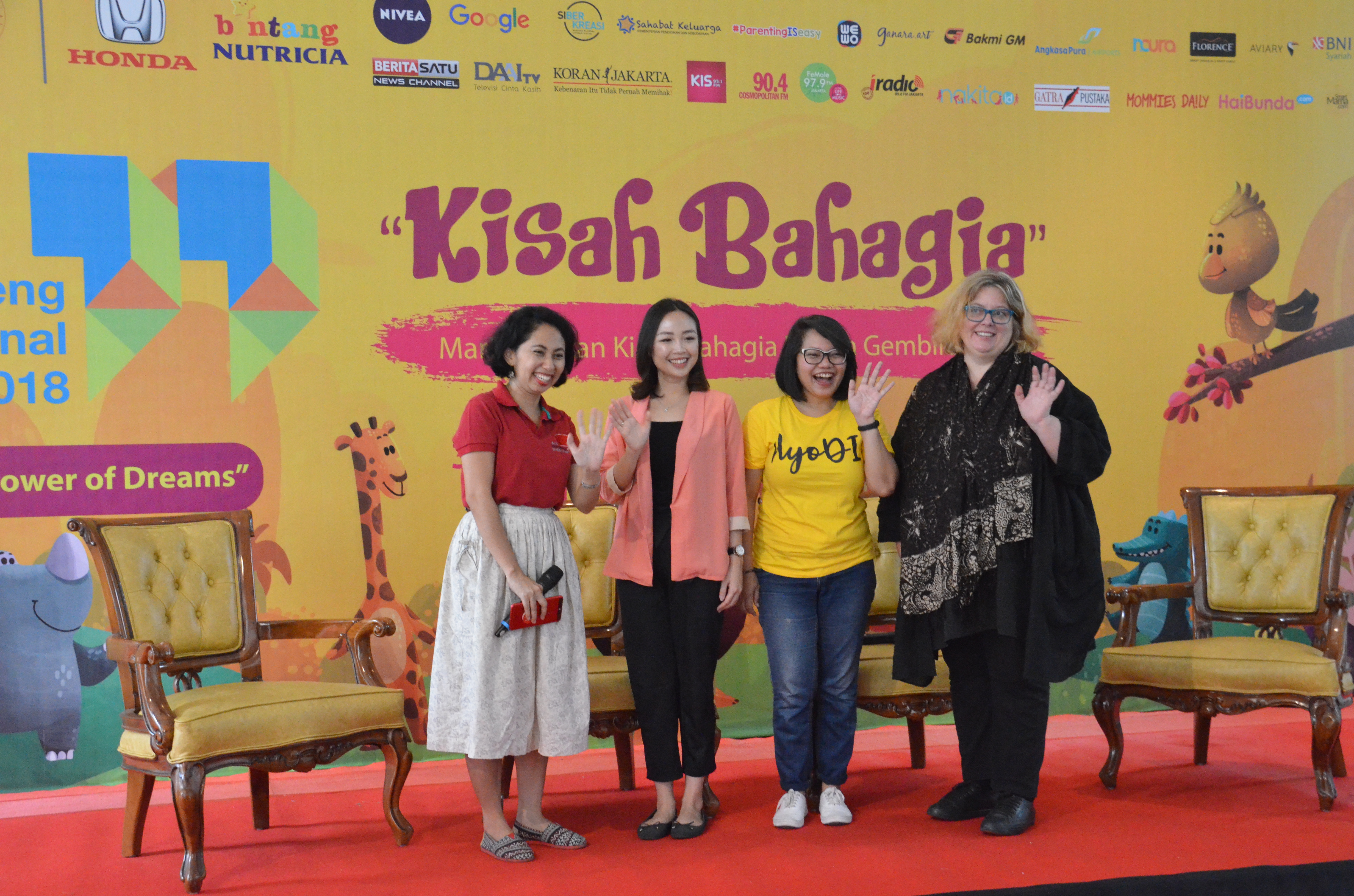Read more about the article Ayo Dongeng Indonesia berbagi “Kisah Bahagia” dalam acara Festival Dongeng Internasional Indonesia 2018