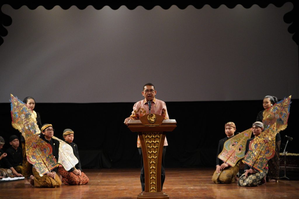 Pada peringatan Hari Wayang Dunia, Menbud sebut Wayang bukan hanya sekadar material culture seperti wayang kulit dan golek, tetapi juga intangible cultural heritage yang harus dijaga nilai-nilai di baliknya.